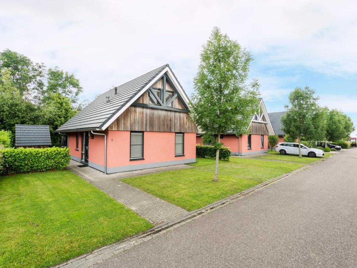 Comfortably Vacation Home At Slotermeer Lake Balk Exterior photo