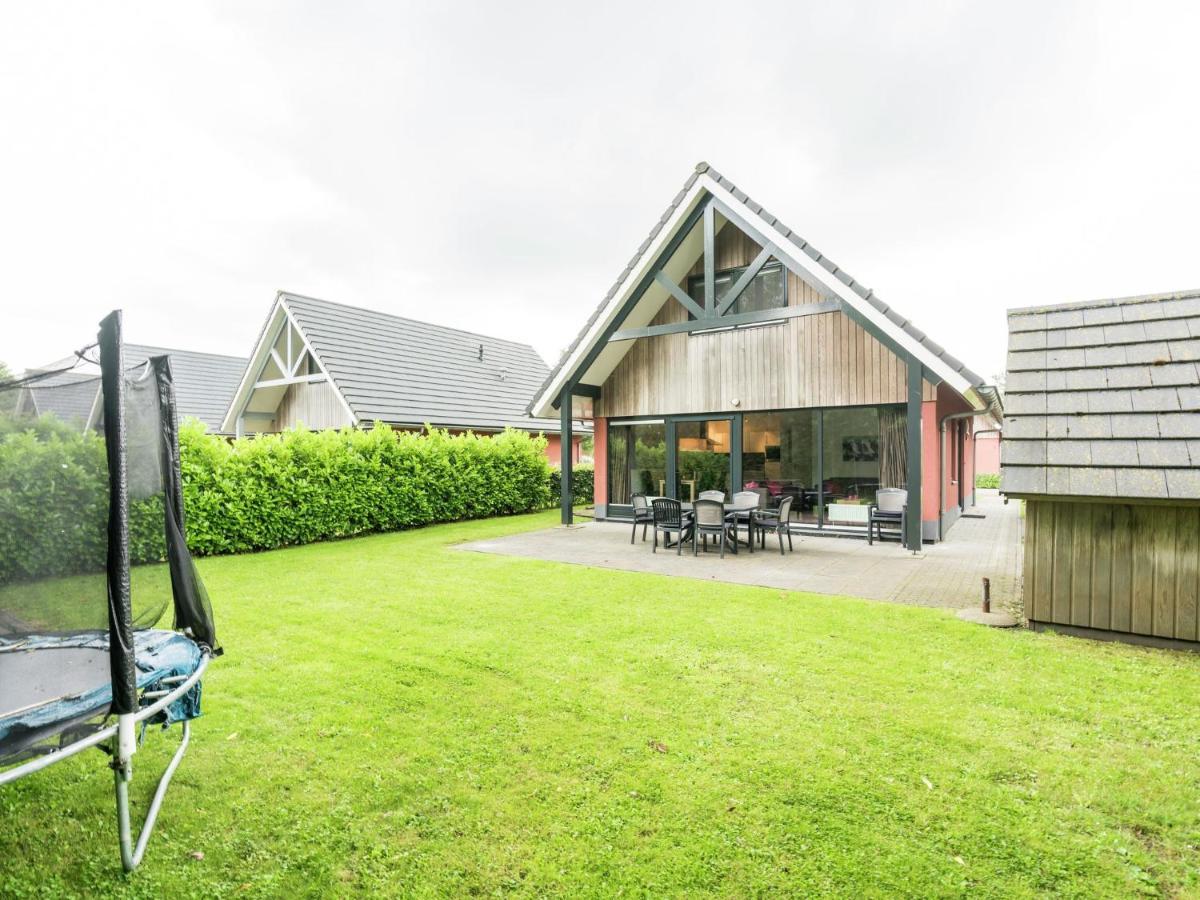 Comfortably Vacation Home At Slotermeer Lake Balk Exterior photo